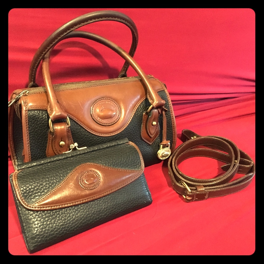 Dooney and Bourke premium leather purse and wallet